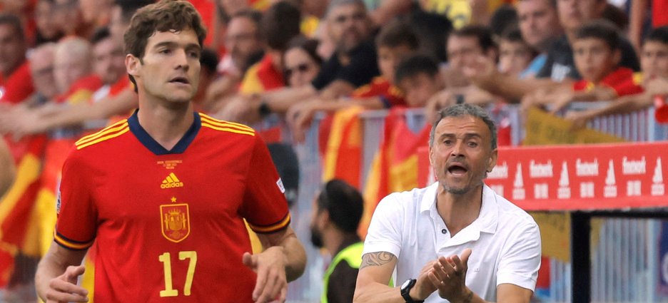 España es líder de grupo.