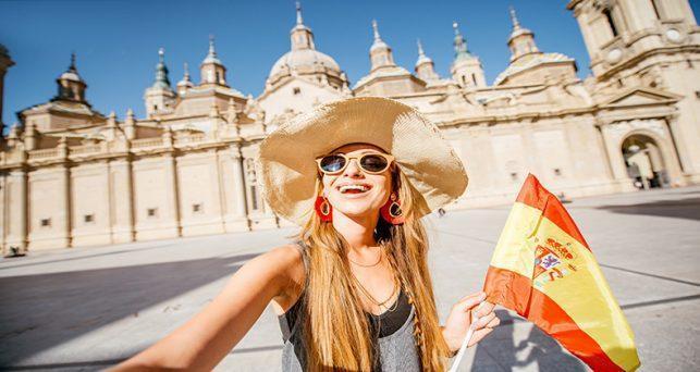 España recupera 9 de cada 10 turistas internacionales de 2019