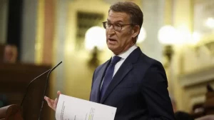 Alberto Núñez Feijóo se compromete con medidas clave en educación durante su discurso de investidura