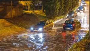 Alerta meteorológica en España debido a la formación de una DANA con lluvias intensas y tormentas.