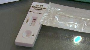 Aumenta la venta de test de antígenos en farmacias españolas, pero aún lejos de picos anteriores