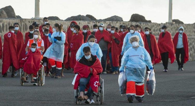 Aumento de llegadas de migrantes preocupa en Canarias