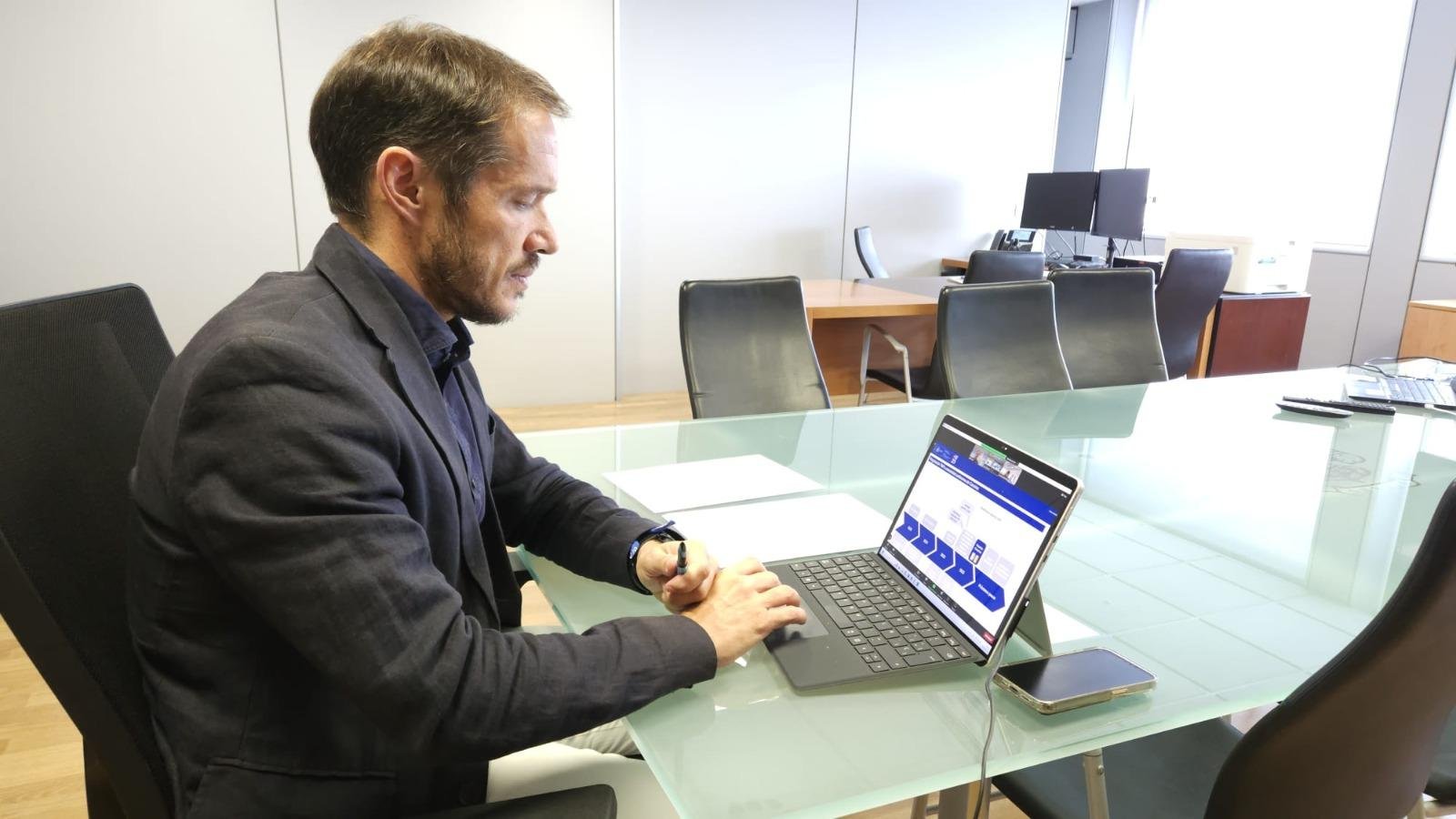 Canarias busca soluciones urgentes para su suministro energético