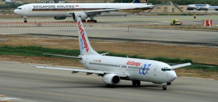 Chocan dos aviones en el aeropuerto de La Palma