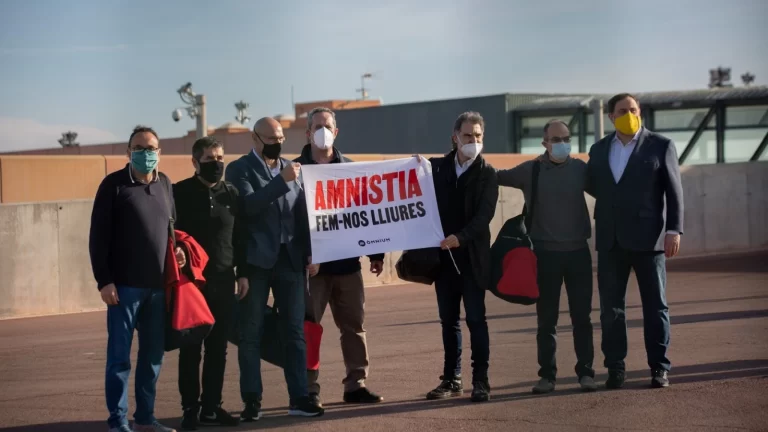 Gobierno español abre el debate sobre la amnistía para ganar apoyo catalán