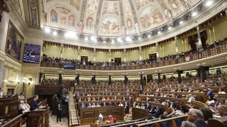 Inicia sesión de investidura en el Congreso de los Diputados con Feijóo como candidato
