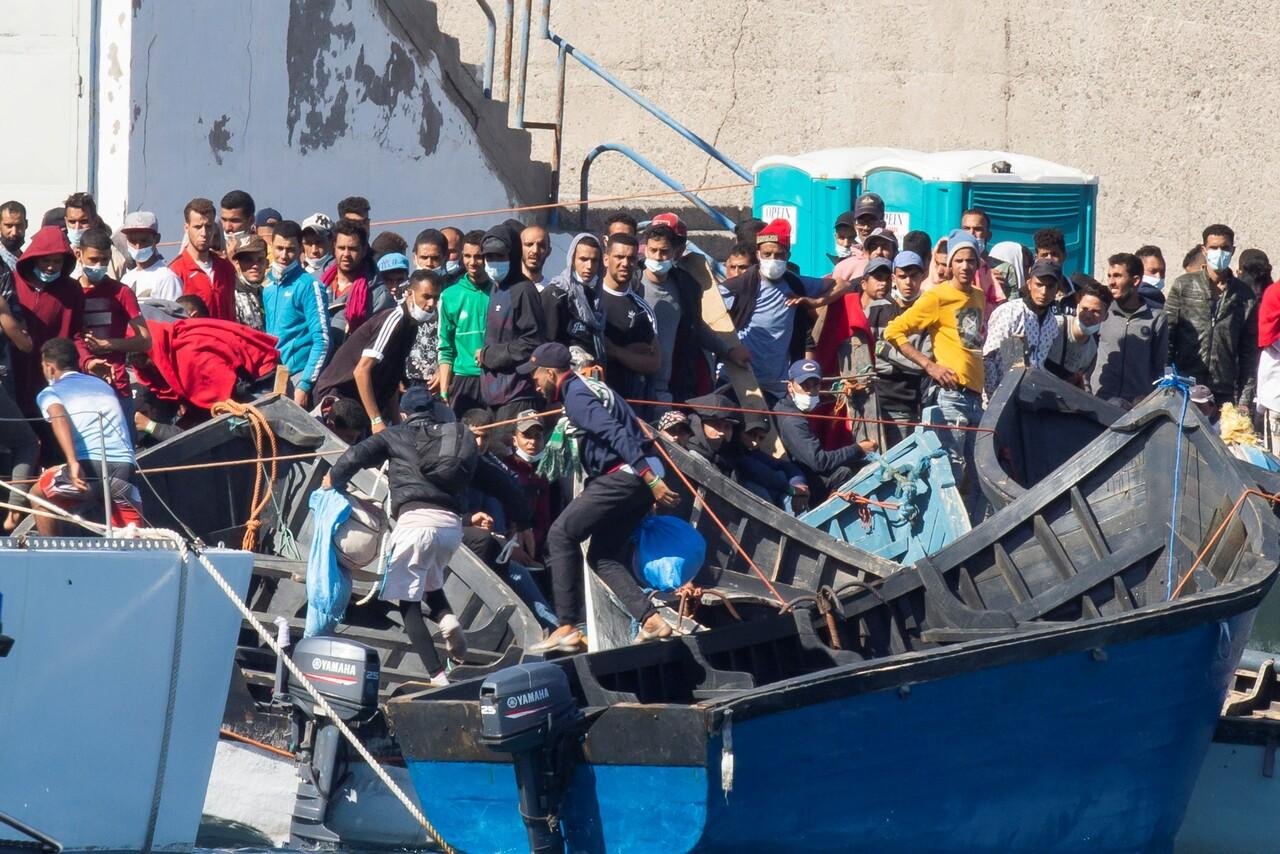 Llegada récord de migrantes a Canarias plantea desafíos estructurales