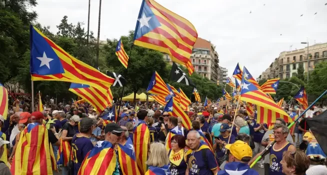 Manifestación independentista en la Diada de Cataluña con participación de partidos Pro-Independencia