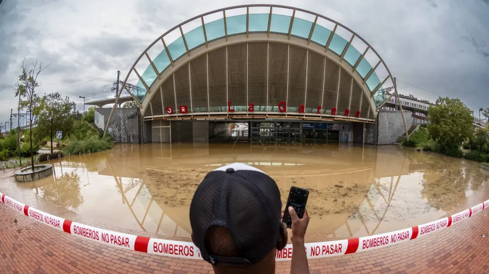 Tormenta en Madrid y el Mediterráneo provoca caos y cortes de carreteras