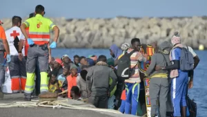 España destina 50 millones de euros para ayudar a Canarias en la atención de migrantes