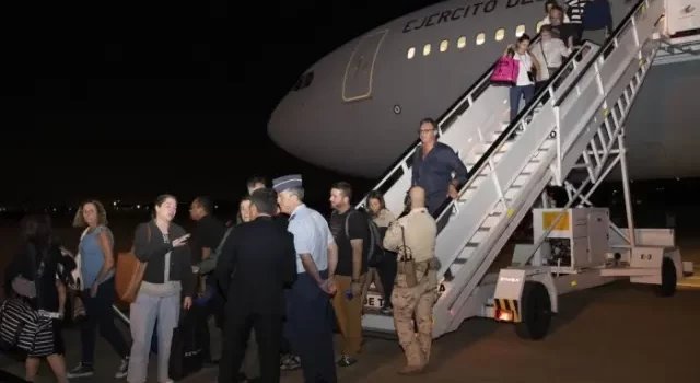 España evacua a más de 200 ciudadanos de Israel en operativo de emergencia