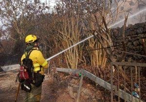 Incendio forestal reactivado en Tenerife