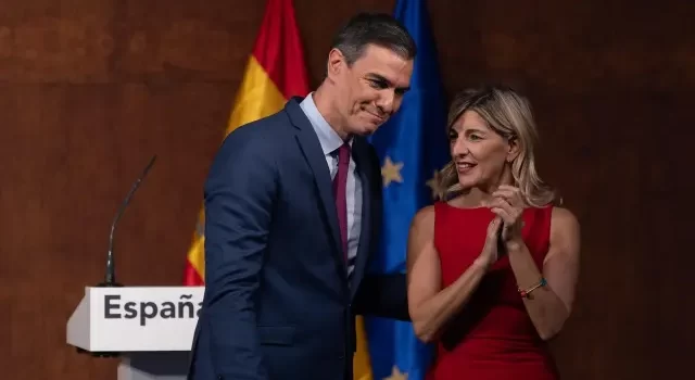 Las Cortes Generales en cuenta regresiva: Sánchez y Sumar negocian para evitar repetición de elecciones