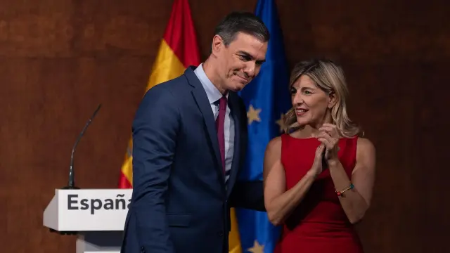Las Cortes Generales en cuenta regresiva: Sánchez y Sumar negocian para evitar repetición de elecciones