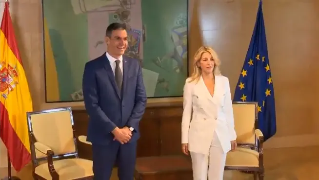 PSOE y Sumar aceleran negociaciones para un Gobierno de coalición