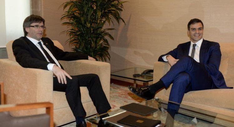 Acuerdo entre Pedro Sánchez y Carles Puigdemont allana el camino para la investidura
