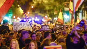 Daños por protestas en Ferraz: alcalde de Madrid evalúa pérdidas y busca soluciones