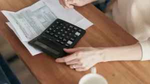 La Generalitat anuncia rebaja del IRPF para contribuyentes