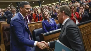 Pedro Sánchez y Alberto Núñez Feijóo acuerdan reunión