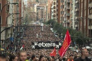 Multitudinaria manifestación en Bilbao exige la libertad de presos de ETA