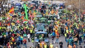 Agricultores bloquean el centro de Madrid y marchan por mejora en la PAC