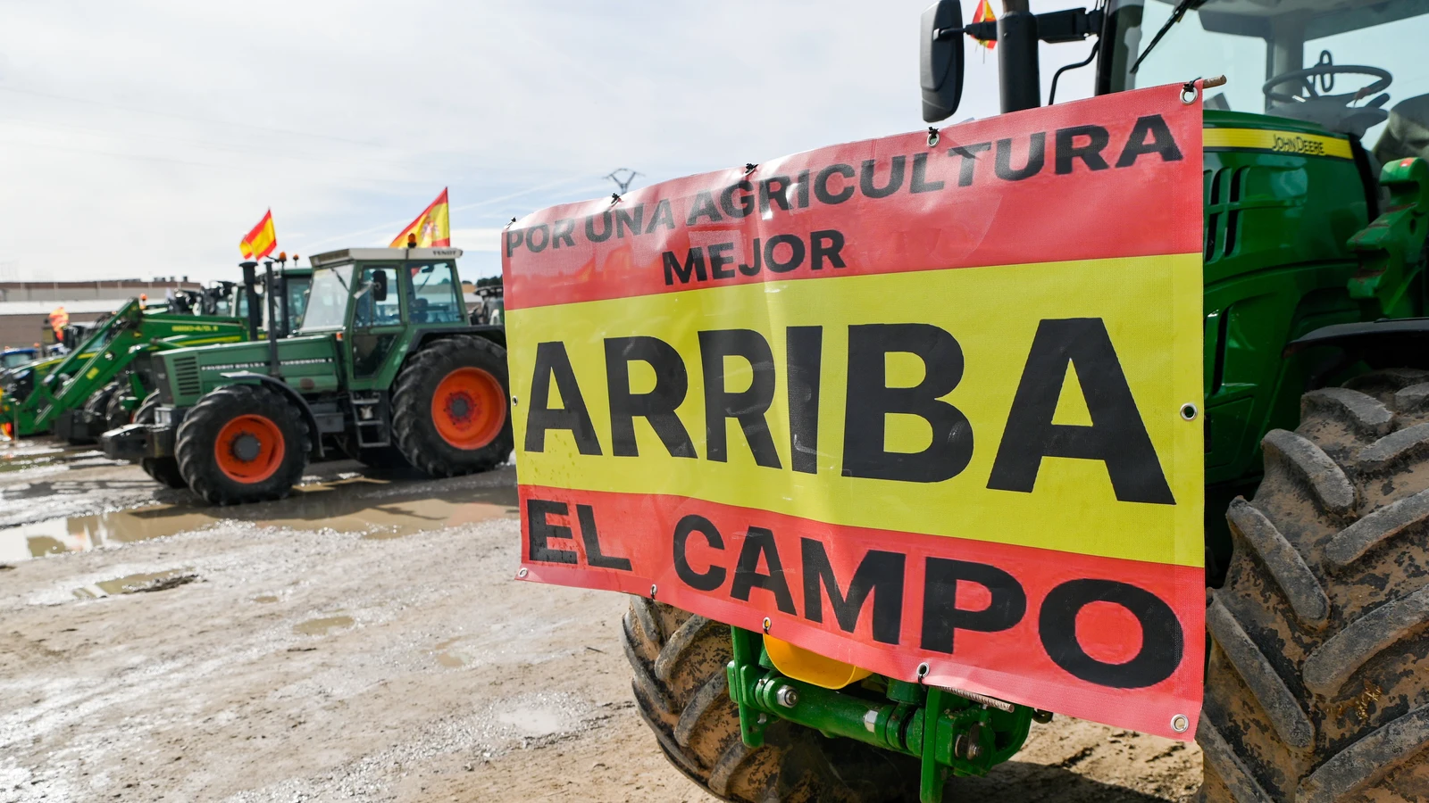 Agricultores marchan hacia Madrid para reunirse con el Gobierno
