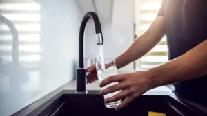 El agua no aumentará en la factura, pero se acelerarán proyectos para afrontar la crisis