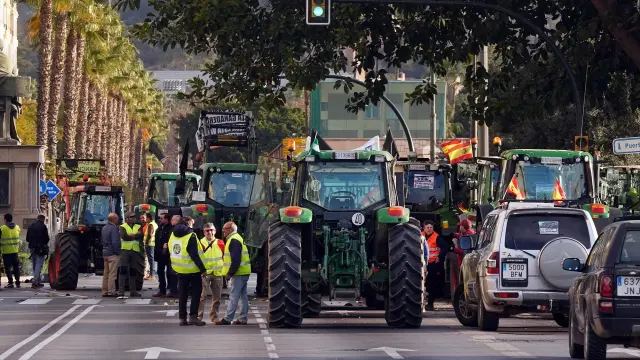Gobierno español anuncia plan de 18 medidas en respuesta a protestas agrarias