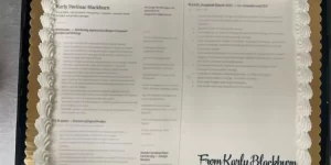 Mandó su curriculum vitae … impreso en un pastel