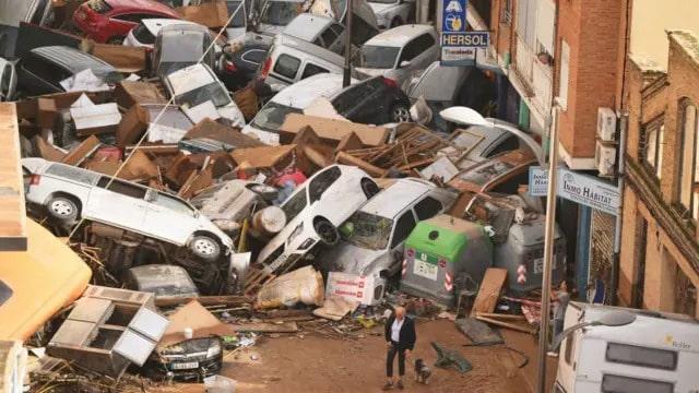 Cifra de víctimas por la DANA en Valencia asciende a 214; desaparecidos bajan a 41