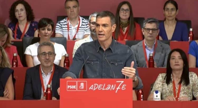 Comité Federal del PSOE Sánchez lamenta haber confiado en “quien no debía” y se reivindica: “El capitán se queda a capear el temporal”