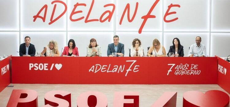 El PSOE acusa a Feijóo de dar “un volantazo a su ideario hacia la ultraderecha” y abrir la puerta a pactar con Vox