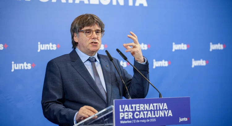Junts y Podemos amenazan con complicar el otoño a Sánchez