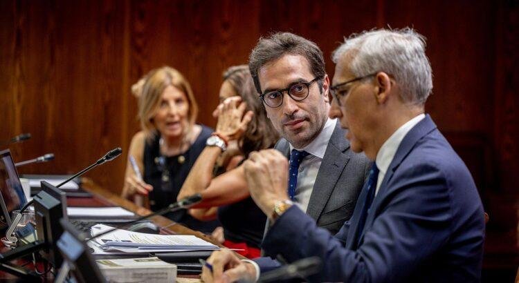 El Gobierno busca aprobar la reforma fiscal al diésel para acceder a más fondos europeos