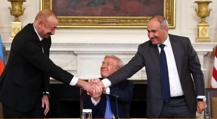 Azerbaiyán y Armenia firman un histórico acuerdo de paz en la Casa Blanca con la mediación de Trump