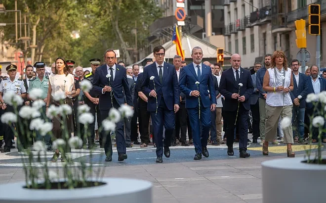 Barcelona recuerda a las víctimas del atentado del 17A en su octavo aniversario