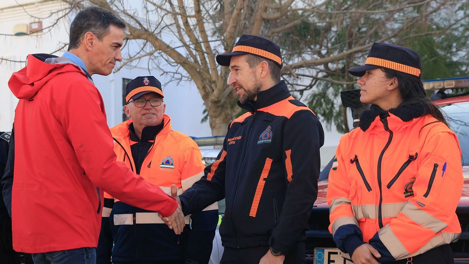 Sánchez visita Andalucía y pide prudencia ante la llegada de otra borrasca: “Vienen días complejos”