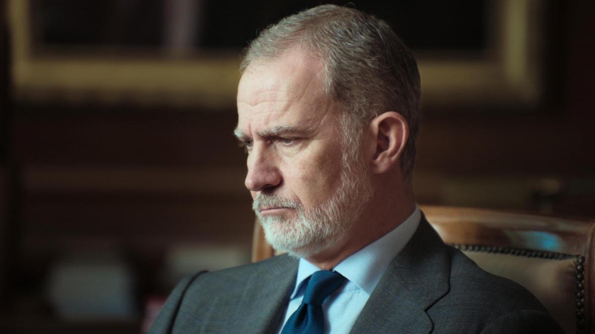 El rey Felipe VI cita al presidente de Ceuta en Marivent tras la inédita crisis migratoria