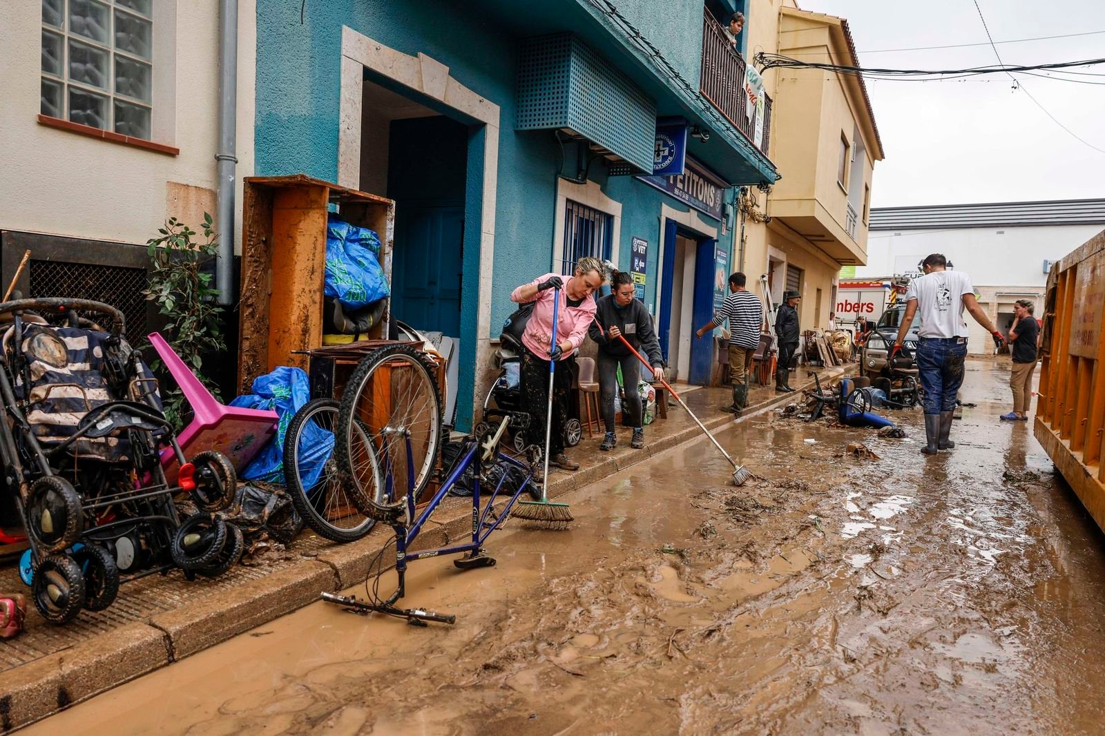 Sánchez declara zona catastrófica en Valencia tras la devastación de la DANA Adam
